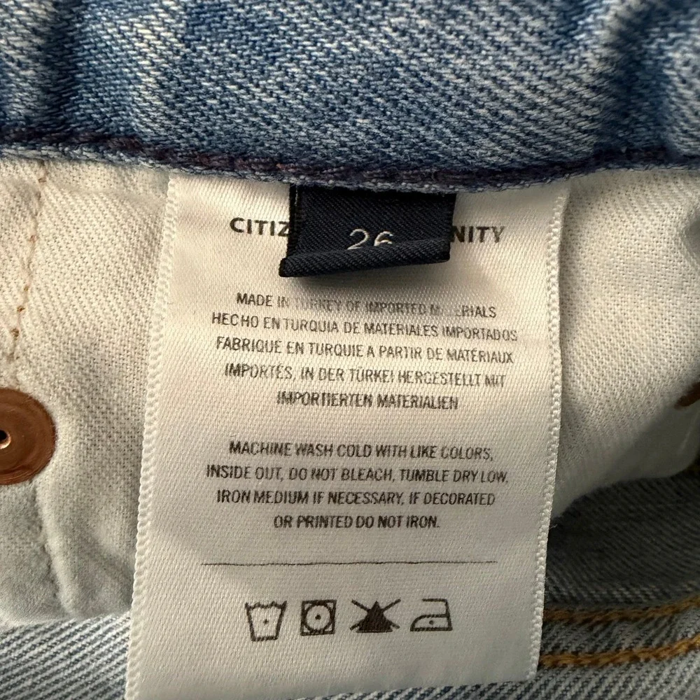 Citizens of Humanity Annabelle Long‎ Distressed Denim Shorts Light Wash 26